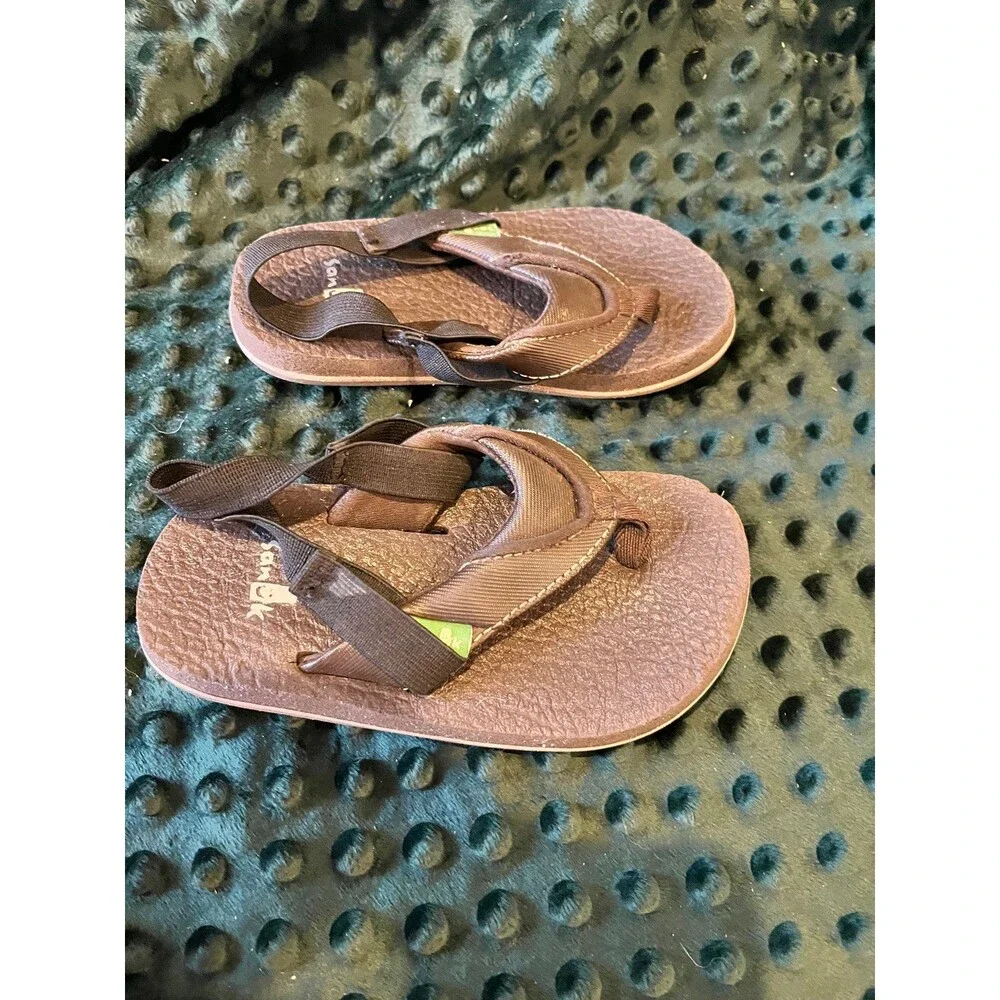 Sanuk toddler kids brown size 8/9 8c 9c sandals flip flops